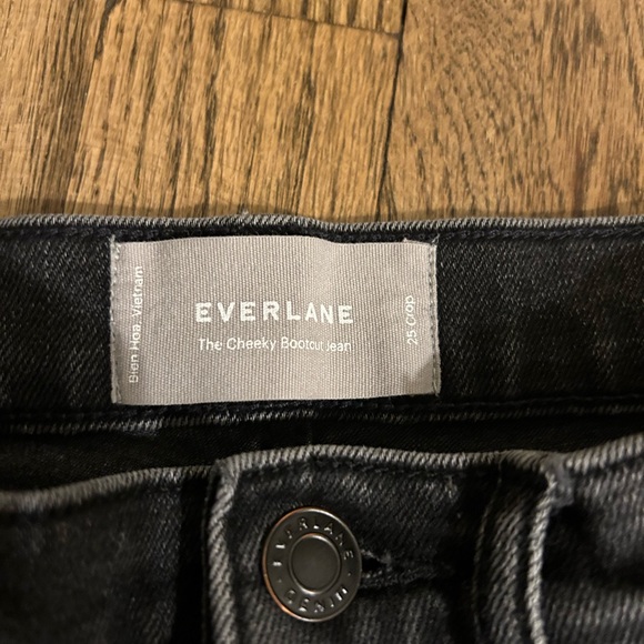 Everlane Cheeky Bootcut Jean - Picture 2 of 8